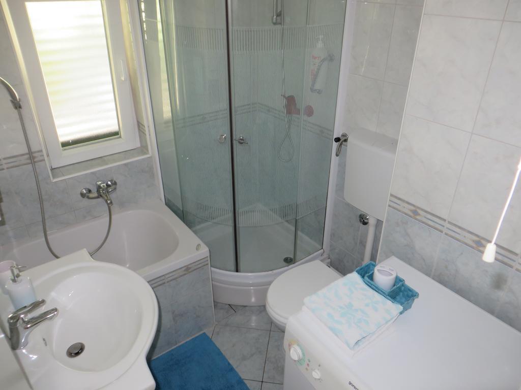 Apartment Simaris - Spacious With Terrace And Sea View Šibenik Esterno foto