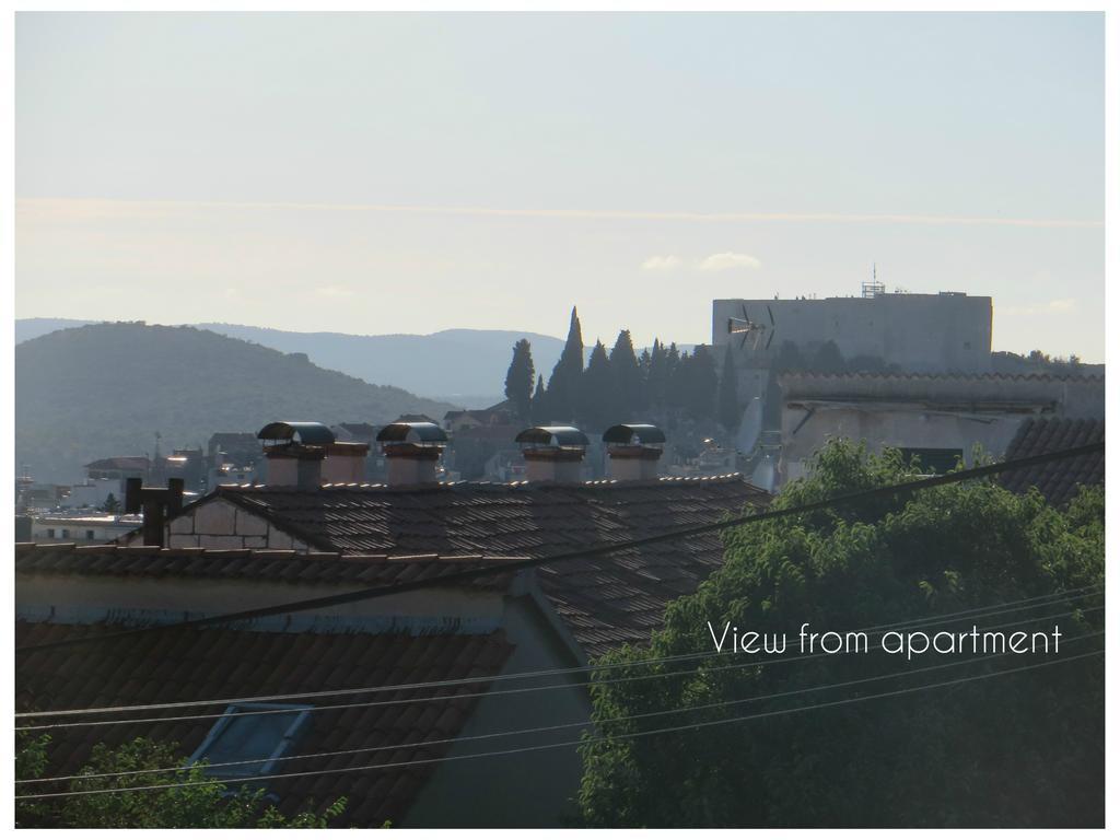 Apartment Simaris - Spacious With Terrace And Sea View Šibenik Esterno foto